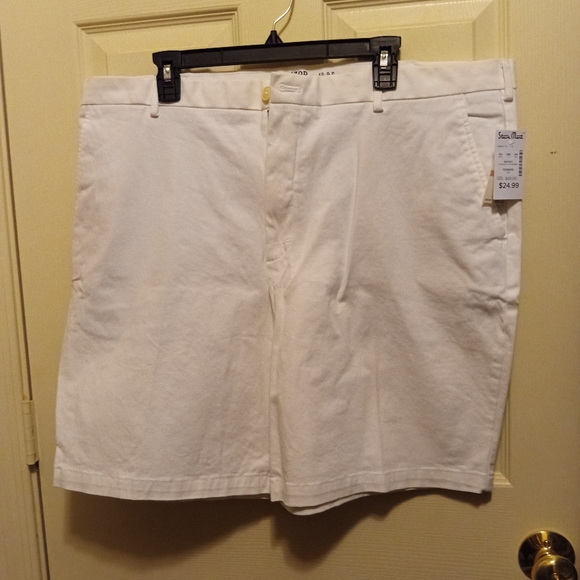 IZOD Saltwater Relaxed Classics Stretch Flat Front White Men's Shorts 42 Waist - Picture 3 of 4